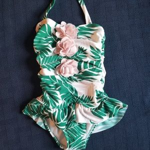 Janie and Jack NWT Swimsuit Girls 3 Leaves/Flowers